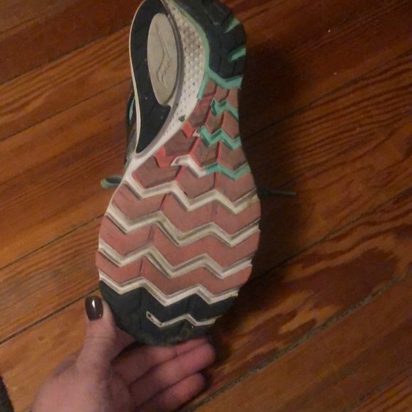 Saucony Zealot ISO2 Running Shoe - Picture 3 of 5